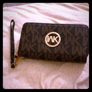 wendy keen wallet